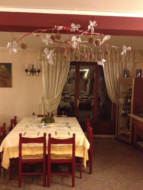 Albergo Ristorante Punta Dell'Est Clusane Extérieur photo